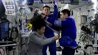 مصائب کوتاه کردن موی فضانوردان در ایستگاه فضایی