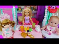 بازی آشپزی کودکانه مهمانی عصرونه در خانه عروسک کوچولو و تاب بازی