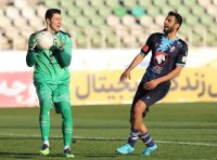 خلاصه بازی پیکان 0 - تراکتور 0