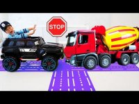 سنیا و مشاغل مختلف : ماشین پلیس : برنامه کودک سنیا