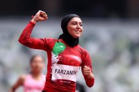 واکنش فرزانه فصیحی به لقب دختر باد